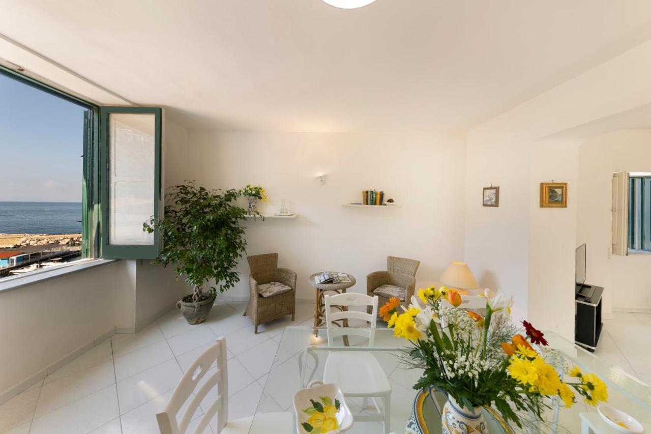 דירות מסה לוברנסה Relais Del Mare Con Terrazza Fronte Mare Free Parking מראה חיצוני תמונה