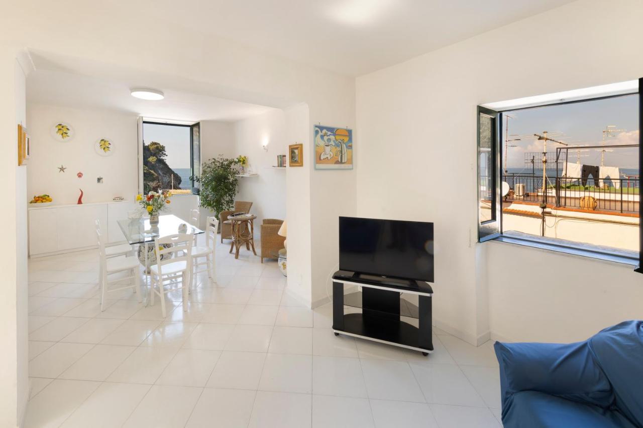 דירות מסה לוברנסה Relais Del Mare Con Terrazza Fronte Mare Free Parking מראה חיצוני תמונה