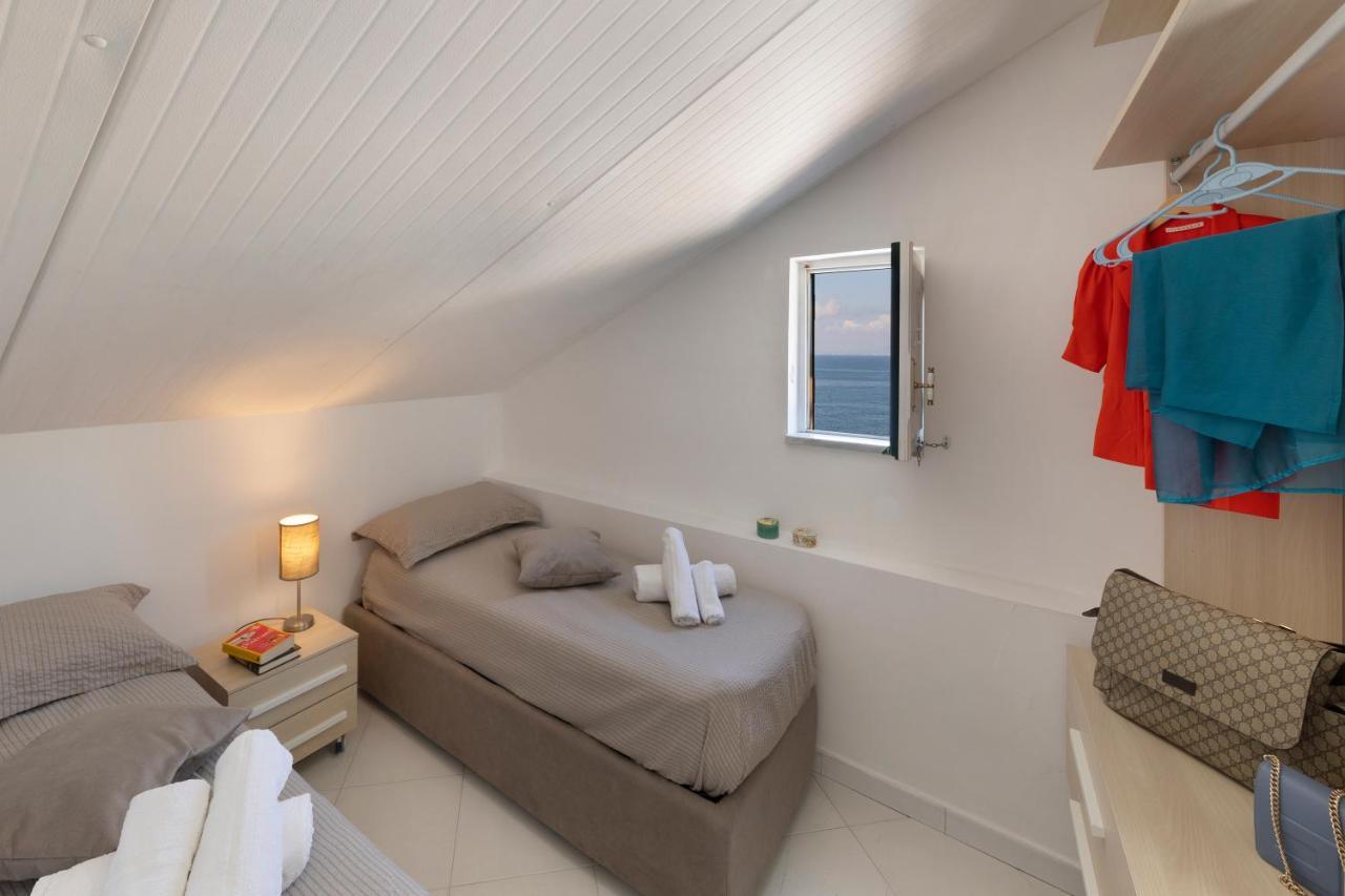 דירות מסה לוברנסה Relais Del Mare Con Terrazza Fronte Mare Free Parking מראה חיצוני תמונה